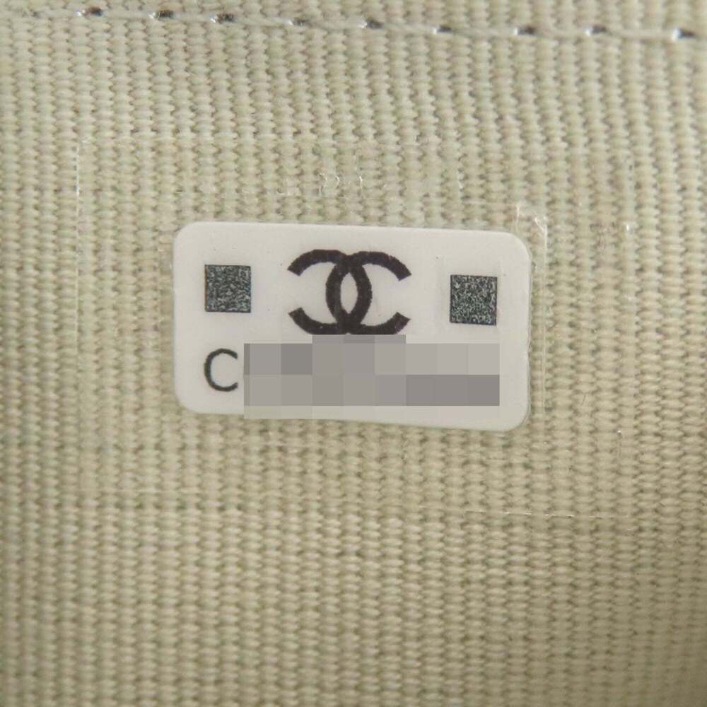 CHANEL Gray Logo Wallet - Picture 7 of 16